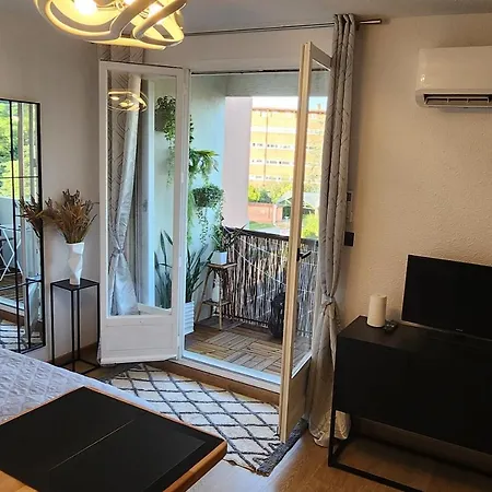 Studio Bellevue 35 Avec Balcon Albi Exterior foto